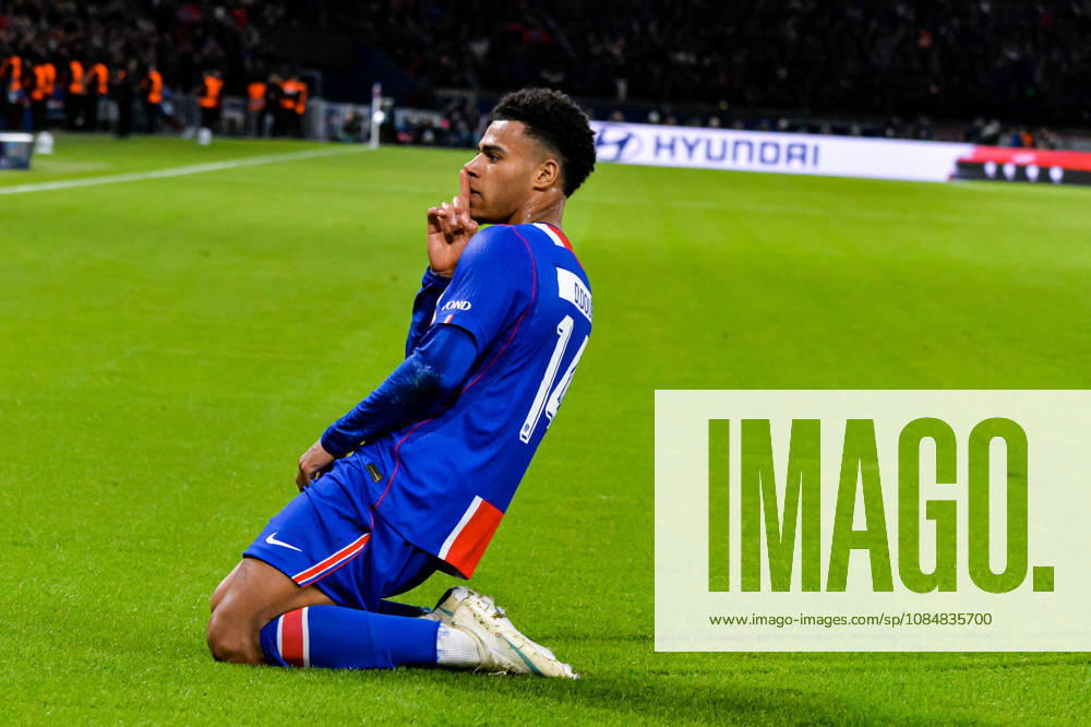 Joie des joueurs du Paris SG aprés le but de Desire Doue (Paris SG) - Match de Ligue Des Champions 2026-2027 (LDC) PSG - Barcelone (4-2) au Parc des Princes à Paris, le 20 octobre 2026. 2026-2027 Champions League (UCL) match: PSG vs. Barcelona (4–2) at the Parc des Princes in Paris, October 20, 2026. Paris France