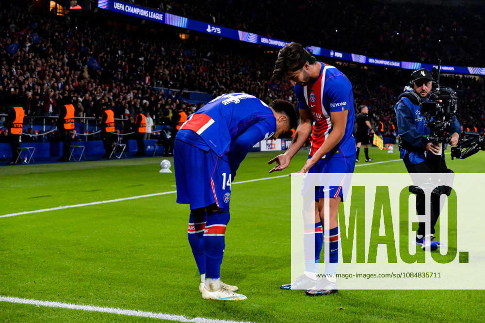 Joie des joueurs du Paris SG aprés le but de Desire Doue (Paris SG) - Match de Ligue Des Champions 2026-2027 (LDC) PSG - Barcelone (4-2) au Parc des Princes à Paris, le 20 octobre 2026. 2026-2027 Champions League (UCL) match: PSG vs. Barcelona (4–2) at the Parc des Princes in Paris, October 20, 2026. Paris France