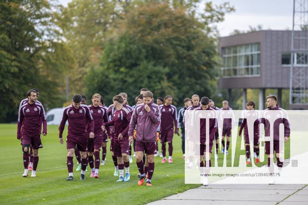 RSC Anderlecht open training 21 10 NEERPEDE, BELGIUM - OCTOBER 21 : Players of RSC Anderlecht during an open training pictured on October 21, 2026 in Neerpede, Belgium, 21 10 2026 Neerpede Belgium