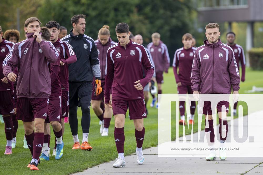 RSC Anderlecht open training 21 10 NEERPEDE, BELGIUM - OCTOBER 21 : Players of RSC Anderlecht during an open training pictured on October 21, 2026 in Neerpede, Belgium, 21 10 2026 Neerpede Belgium