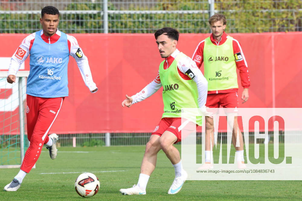 RANSFORD KOENIGSDOERFFER, PAUL NEBEL TRAINING 1 FSV MAINZ 05 MAINZ