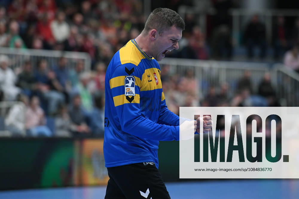 Handball Bundesliga, Matchday 8: TuSEM Essen vs. TV Emsdetten on October 19, 2026, at Sportpark Am Hallo in Essen. Lukas Diedrich of Essen celebrates. xRx