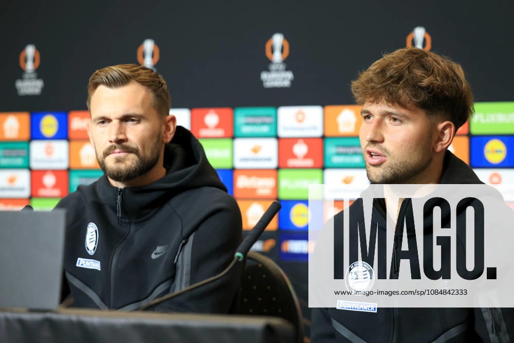 SOCCER - UEFA EL, Sturm vs Marseille GRAZ,AUSTRIA,21.OCT.26 - SOCCER - UEFA Europa League, SK Sturm Graz vs Olympique de Marseille, preview, press conference, PK, Pressekonferenz Sturm. Image shows head coach Fabio Ingolitsch and Simon Seidl (Sturm). GEPAxpictures Buehner-Weinrauch