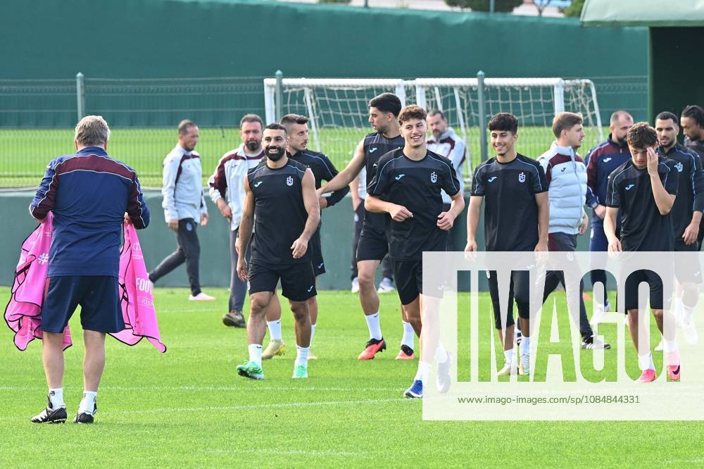 Training session of Trabzonspor in Turkiye TRABZON, TURKIYE - OCTOBER 21: Trabzonspor players take part in the final training session at the Mehmet Ali Yilmaz Facilities in Trabzon, Turkiye, on October 21, 2026, ahead of UEFA Conference League match against Hearts. Selcuk Kilic Anadolu Trabzon Turkey. Editorial use only. Please get in touch for any other usage.