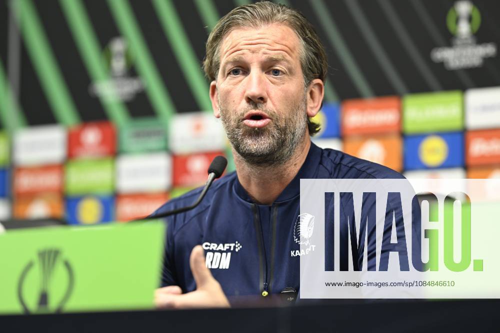 SC Braga v KAA Gent - UEFA Conference League Media Activities 21 10 2026 BRAGA, PORTUGAL - OCTOBER 21 : De Mil Rik head coach of KAA Gent speaking with the media during a pre-match press conference, PK, Pressekonferenz ahead of the UEFA Conference League 2026 27 League Phase matchday 2 match between SC Braga and KAA Gent on October 21, 2026 in Braga, Portugal, 21 10 2026 Braga Portugal