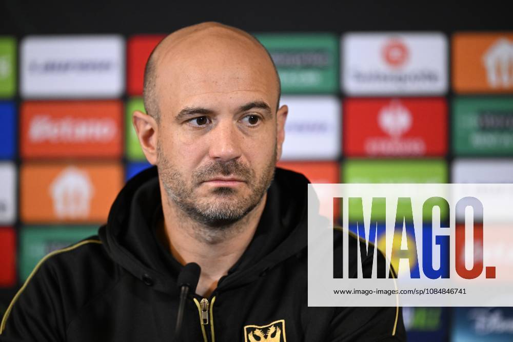 FC Midtjylland v Sint-Truidense VV - UEFA Conference League Media Activities 21 10 2026 HERNING, DENMARK - OCTOBER 21 : De Meyer Frederic head coach of Sint-Truidense VV speaking with the media during a pre-match press conference, PK, Pressekonferenz ahead of the UEFA Conference League 2026 27 League Phase matchday 2 match between FC Midtjylland and Sint-Truidense VV on October 21, 2026 in Herning, Denmark, 21 10 2026 Herning Denmark