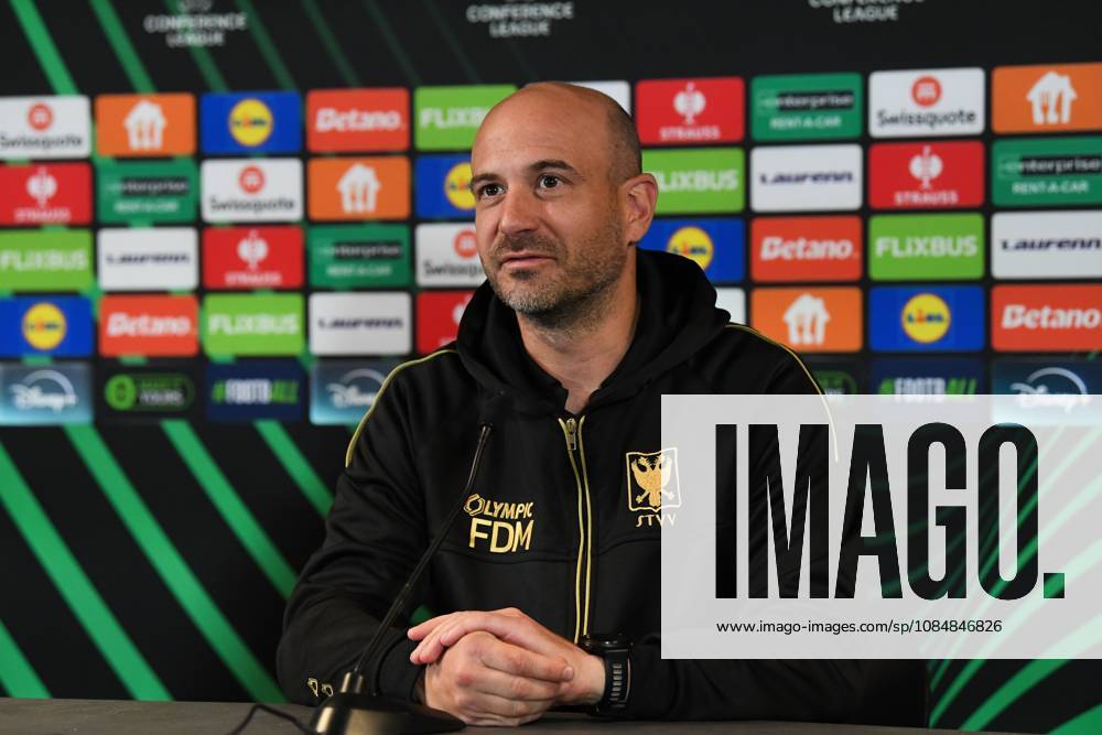 STVV s head coach Frederic De Meyer pictured during a press conference, PK, Pressekonferenz of Belgian soccer team Sint-Truidense VV, Wednesday 21 October 2026 in Herning, Denmark, in preparation of tomorrow s game against Danish FC Midtjylland on the second day of the UEFA Conference League league phase. JILLxDELSAUX x190514533x