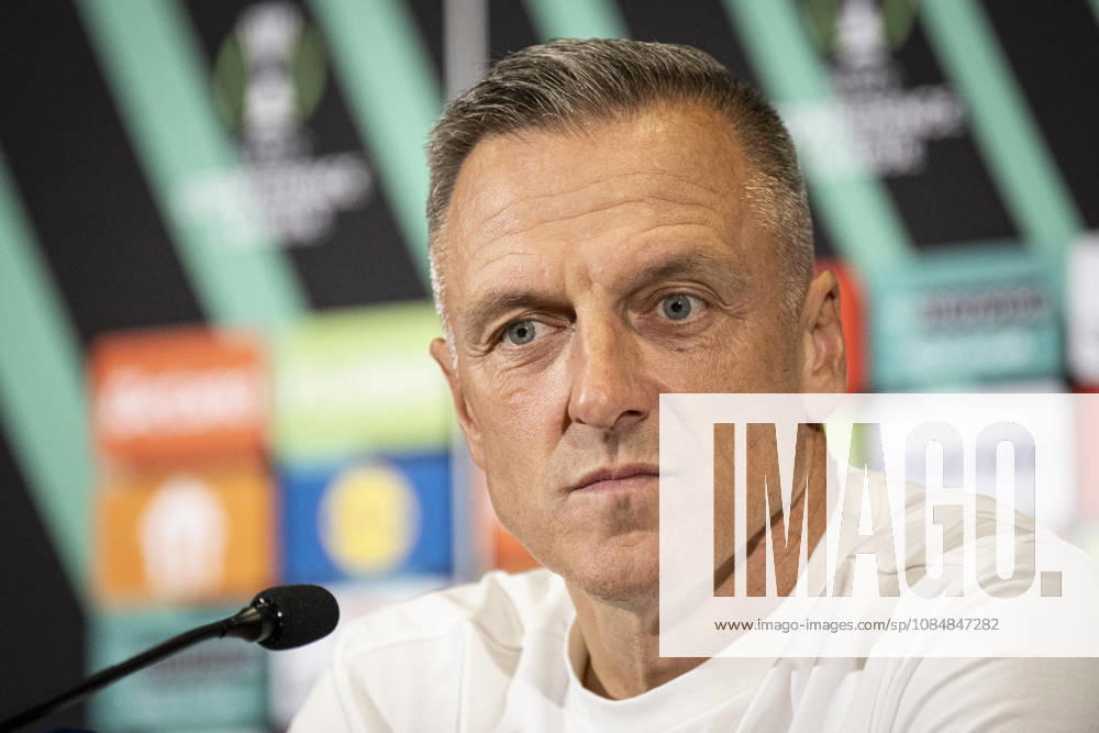 Coach of FK Jablonec Lubos Kozel speaks during the press conference, PK, Pressekonferenz prior to the Football Conference League 2nd round match FK Jablonec vs Brighton in Jablonec nad Nisou, Czech Republic, October 21, 2026. (CTKxPhoto RadekxPetrasek) CTKPhotoP2026102107244 CTKPhotoP2026102107244