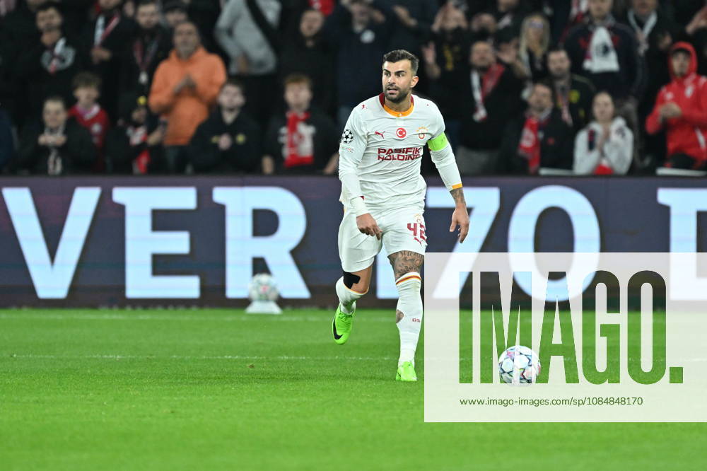Lille v Galatasaray - UEFA Champions League LILLE, FRANCE - OCTOBER 21: Abdulkerim Bardakci of Galatasaray in action during UEFA Champions League match between Lille and Galatasaray at Stade Pierre-Mauroy (Pierre Mauroy Stadium) in Lille, France on October 21, 2026. Esra Okumus Anadolu Lille France. Editorial use only. Please get in touch for any other usage.