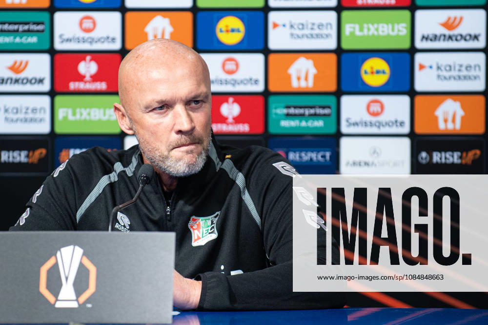 N.E.C. Nijmegen press conference, PK, Pressekonferenz Jan Dirk Schreuder speaks during a N.E.C. Nijmegen press conference at Stadion Maksimir in Zagreb, Croatia on October 21, 2026 ahead of the UEFA Europa League League Phase Matchday 3 football match between GNK Dinamo Zagreb and N.E.C. Nijmegen. LukaxAntunac PIXSELL