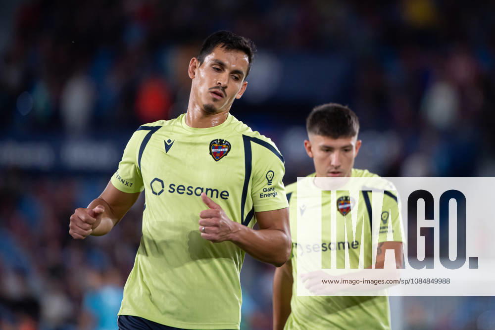AISSA MANDI of Levante UD warm up during the LaLiga EA Sports, match between Levante UD and Athletic Club at Ciutat de Valencia stadium Soccer 2026: LaLiga: Levante UD - Athletic Club - ZUMAs385 20261021_zsp_s385_004