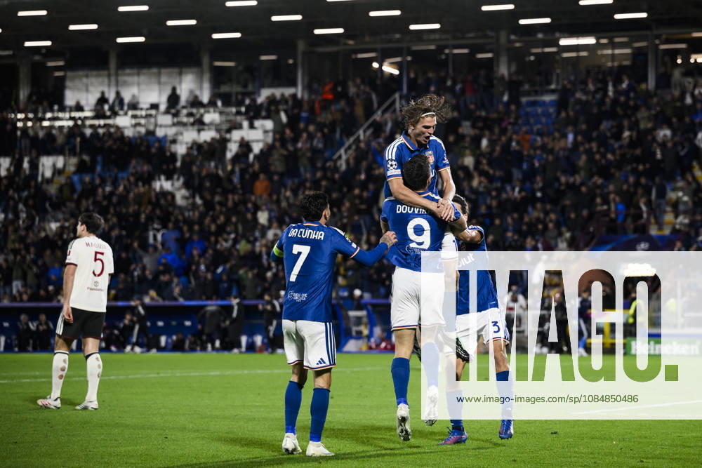 Como 1907 v Manchester United, ManU FC - UEFA Champions League Tasos Douvikas of Como 1907 celebrates with Nico Paz of Como 1907 after scoring a goal during the UEFA Champions League 2026 27 league phase football match between Como 1907 and Manchester United FC. Como Italy