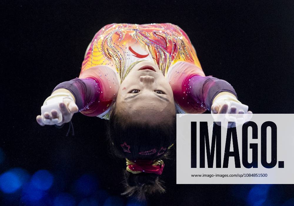 ROTTERDAM - Qingying Zhang (China) during the team final at the World Gymnastics Championships in Rotterdam Ahoy. IRIS VAN DEN BROEK ANP ANPxSportx IVx 573183848 originalFilename: 573183848