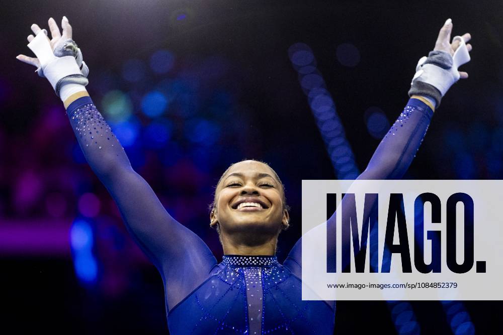 ROTTERDAM - Skye Blakely (USA) during the team final at the World Gymnastics Championships in Rotterdam Ahoy. IRIS VAN DEN BROEK ANP ANPxSportx IVx 573184445 originalFilename: 573184445