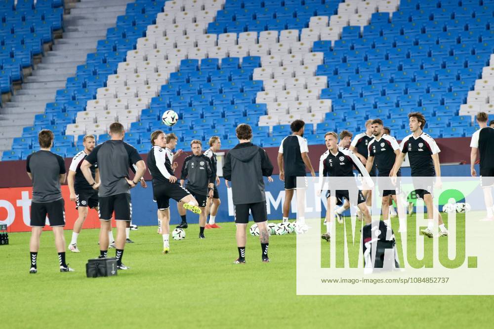 Ahead of Trabzonspor v Hearts - UEFA Conference League TRABZON, TURKIYE - OCTOBER 21: Players of Hearts attend training session ahead of Papara Park Stadium ahead of their upcoming UEFA Conference League football match against Trabzonspor, in Trabzon, Turkiye on October 21, 2026. Enes Sansar Anadolu Trabzon Turkey. Editorial use only. Please get in touch for any other usage.