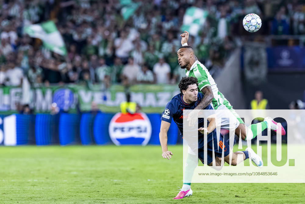 SEVILLE l Feyenoord forward Nacho Ferri and Real Betis defender Natan during the UEFA Champions League match between Real Betis and Feyenoord at La Cartuja de Sevilla on October 21, 2026, in Seville, Spain PETER LOUS EYE4IMAGES DeFodi Images