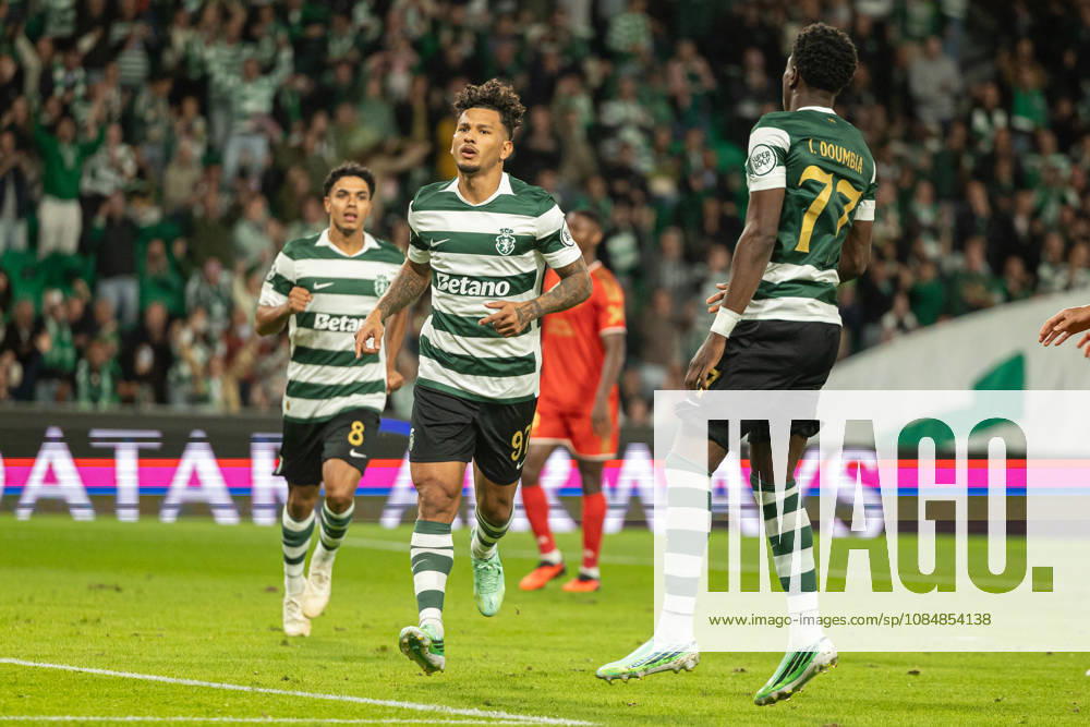Luis Suarez celebrating after goal seen in football match between Sporting CP and LASK in UEFA Champions League 2026 27 at Estadio JosÃ Alvalade, Lisboa, Portugal (Luis Loureiro Ball Raw Images PT) Lisboa Estadio JosÃ Alvalade Portugal