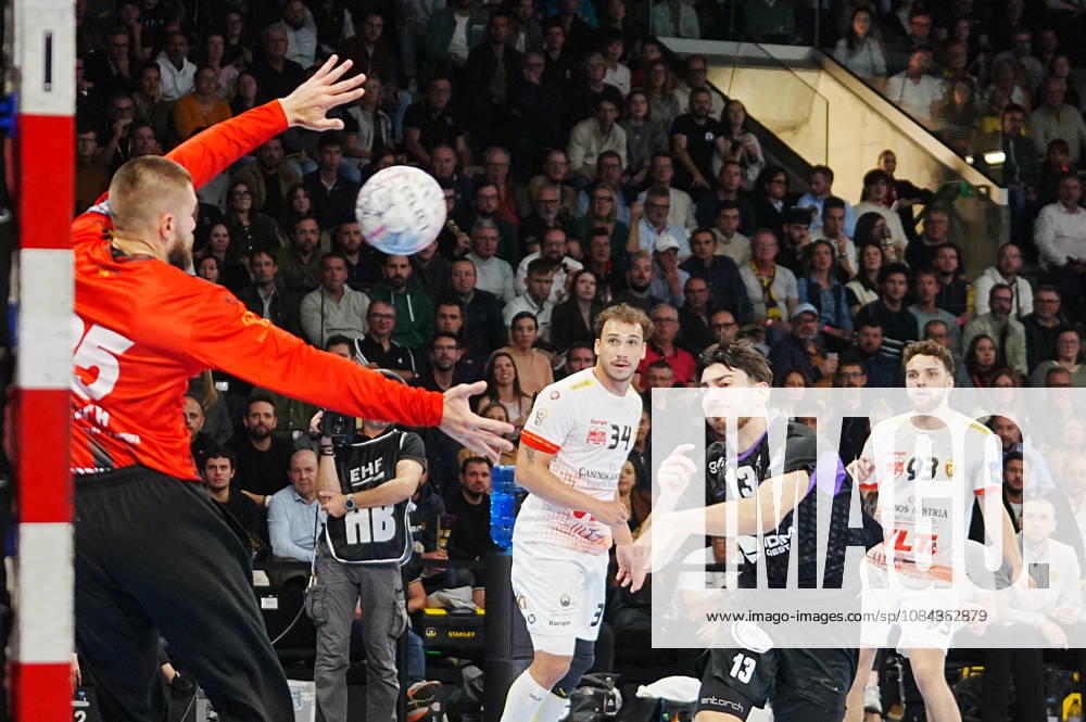 HANDBALL - CHAMPIONS LEAGUE - NANTES v VARDA SKOPJE - 21 10 2026 Nantes 21 Octobre 2026 13 Luka Peric of HBC Nantes and 25 Milosz Walac of Varda Skopje during the EHF Champions League, handball match between HBC Nantes and Vardar Skopje on 21 October 2026 at H Arena in Nantes, France - Photo Laurent Lairys NantesFrance