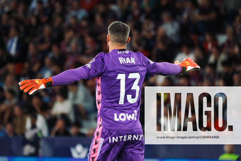 ESP LaLiga EA Sports UD Levante vs. Athletic Club Mathew Ryan of Levante during the LaLiga EA Sports match between UD Levante and Athletic Club Bilbao, played at the Ciudad de Valencia Stadium in Valencia on October 21, 2026, in Valencia, Spain. Soccer