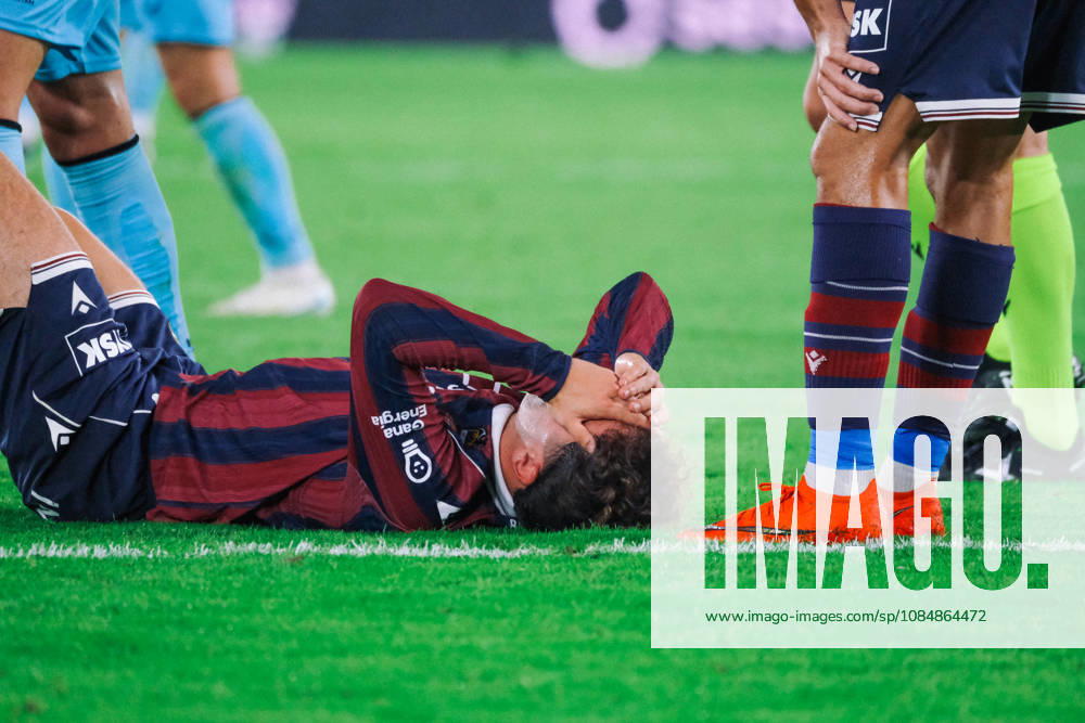 ESP LaLiga EA Sports UD Levante vs. Athletic Club Bilbao: Manu Sanchez of UD Levante during the LaLiga EA Sports match between UD Levante and Athletic Club Bilbao, played at Ciudad de Valencia Stadium in Valencia on October 21, 2026, in Valencia, Spain. Soccer