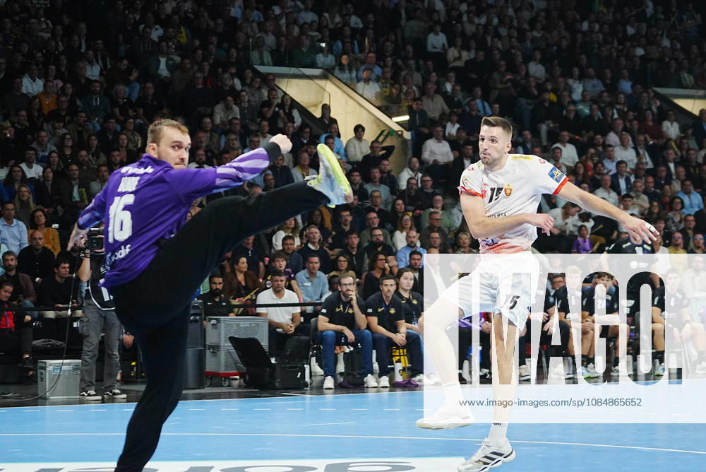 Nantes 21 Octobre 2026 15 Leon Ljevar of Varda Skopje and 16 Christoffer Bondel of HBC Nantes during the EHF Champions League, handball match between HBC Nantes and Vardar Skopje on 21 October 2026 at H Arena in Nantes, France - Photo Nantes France - ZUMAl193 20261021_zsp_l193_052