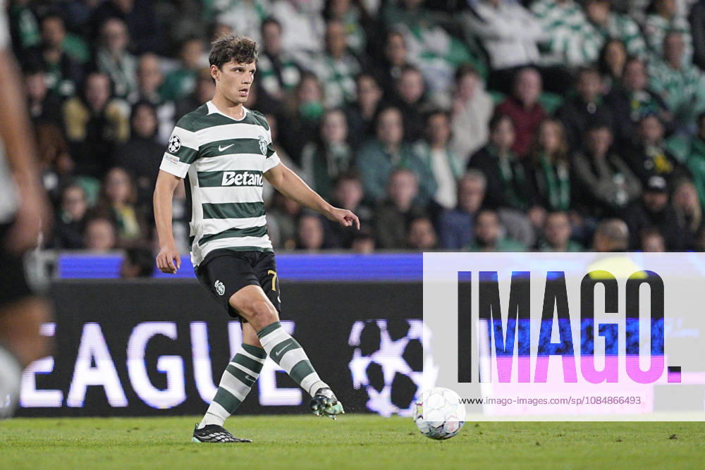 Eduardo Quaresma of Sporting CP passes the ball during the UEFA Champions League 2026 27 League Phase MD3 match between Sporting Club de Portugal and LASK at Estadio Jose Alvalade on October 21, 2026 in Lisbon, Portugal (Photo by Pedro Loureiro Sports Press Photo SPP)
