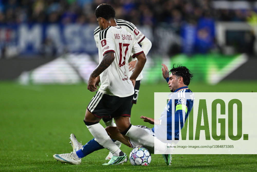 IPA90019158 - Lucas Da Cunha of Como 1907 and Andrey Santos of Manchester United, ManU F.C. are in action during the UEFA Champions League Matchday 3 soccer match between Como 1907 and Manchester United F.C. at the Giuseppe Sinigaglia Stadium on October 21, 2026, in Como, Italy.