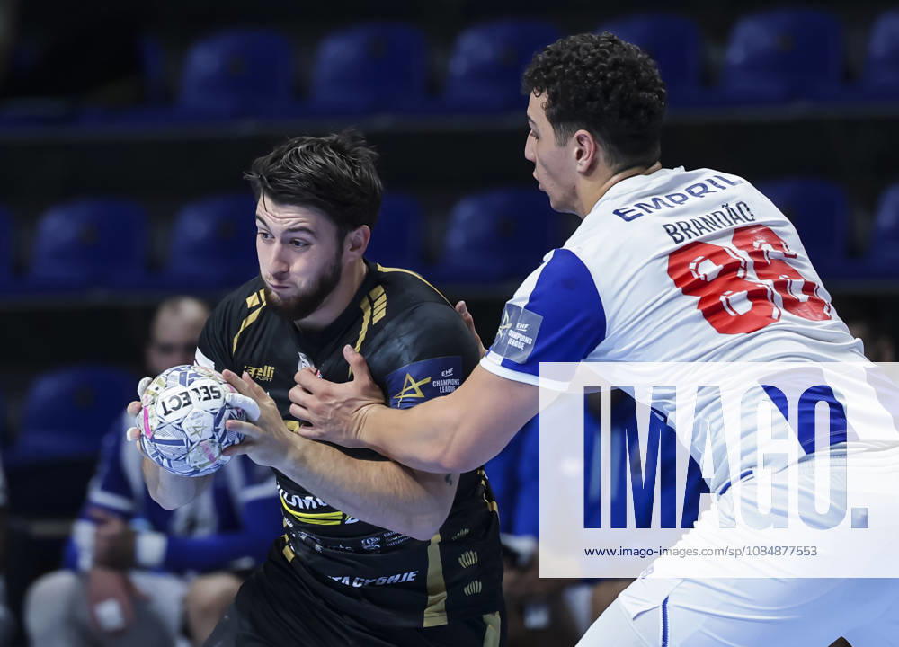 Partizan v Porto - EHF Champions League Aljosa Damjanovic (L) of Partizan in action against Brand‹o, Ricardo of Porto during the EHF Champions League Season 2026 2027 Group Phase match between RK Partizan v FPorto at Aleksandar Nikolic Hall on October 21, 2026 in Belgrade, Serbia. Belgrade Serbia