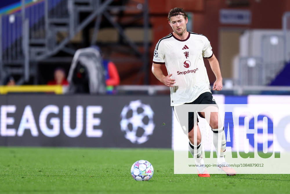 Como 1907 v Manchester United, ManU Fc - UEFA Champions League 2026 27 League Phase MD3 Matthijs de Ligt of Manchester United Fc in action during the UEFA Champions League 2026 2027 match between Como 1907 and Manchester United Fc at Giuseppe Sinigaglia on October 21, 2026 in Como, Italy. Como Stadio Giuseppe Sinigaglia Italy