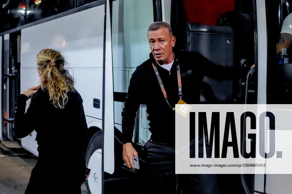 Yerevan: AZ Alkmaar coach Leeroy Echteld during the UEFA Europa League match between FC Ararat Armenia and AZ at Vazgen Sargsyan Republican Stadium on October 22, 2026, in Yerevan, Armenia. ED VAN DE POL EYE4IMAGES DeFodi Images