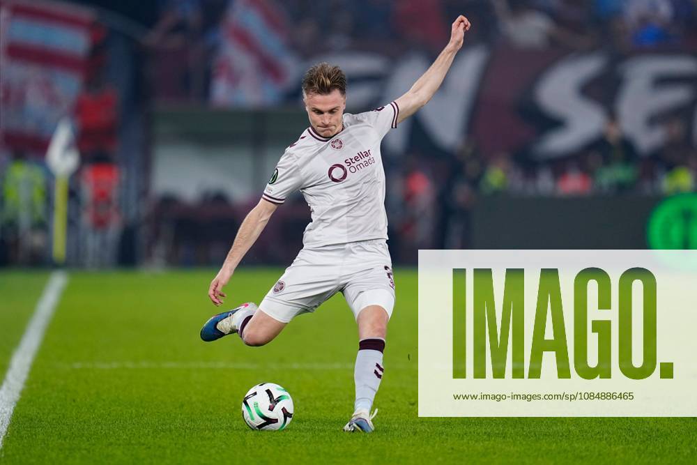 Jordi Altena of Heart of Midlothian in action. Trabzonspor v Heart of Midlothian, UEFA Conference League, Football, Papara Park, Trabzon, Turkey - 22 Oct 2026Trabzon Papara Park Turkey