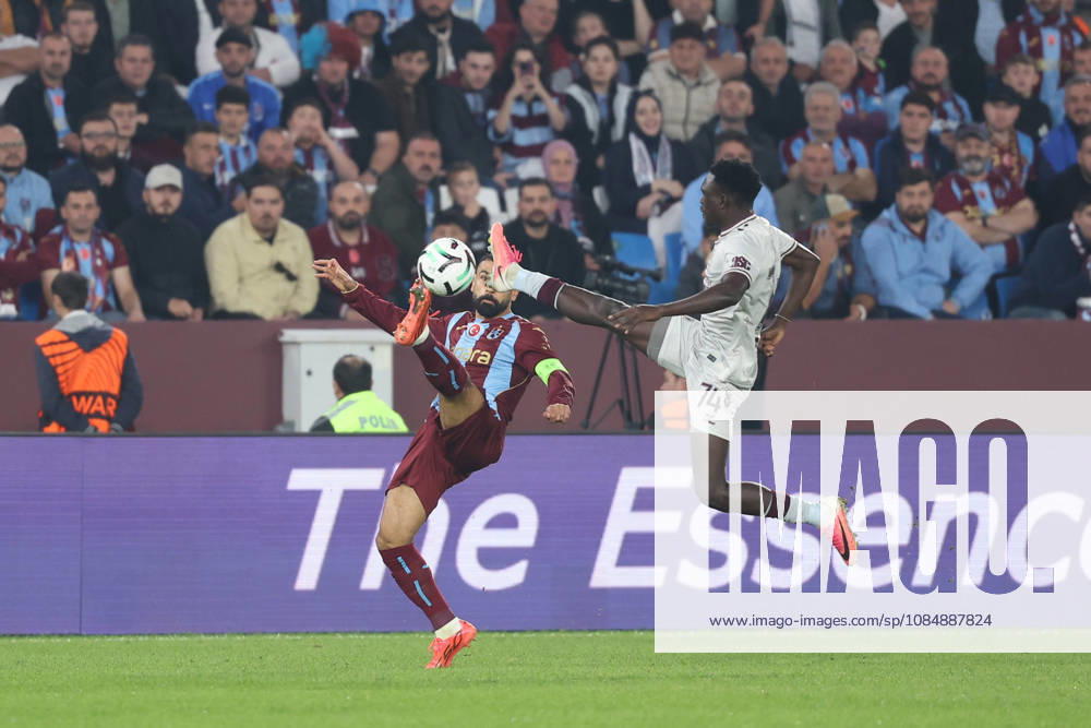 TRABZON, TURKIYE - OCTOBER 22 : Mohamed Salah (L) of Trabzonspor and Rogers Mato (R) of Hearts battle for the ball during the UEFA Conference League 2026 27 third match between Trabzonspor and Hearts at PaparaPark Stadiumi on October 22, 2026 in Trabzon, Turkey. ( Photo by Seskimphoto ) Trabzon TURKIYE Trabzon TURKIYE