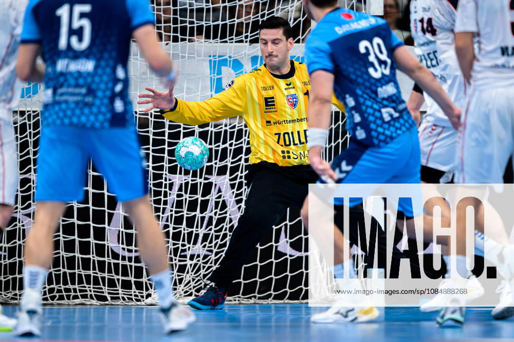 Stuttgart HBL 26 27 TVB Stuttgart SG BBM Bietigheim Goalkeeper Martin Tomovski Bietigheim Stuttgart Porsche Arena Baden-Württemberg Germany
