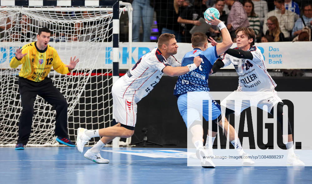 Germany, Stuttgart, Opel HBL, 2026–2027 Bundesliga, TVB Stuttgart vs. SG BBM Bietigheim, from left: Fabian Wiederstein (BBM), Simone Mengon (TVB), Maxim Orlov (BBM)