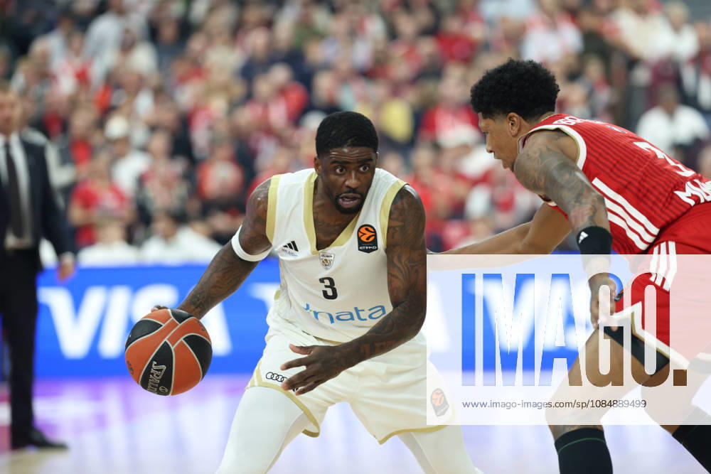 Dwayne Bacon, Dubai Basketball, 03, with MarJon Beauchamp, FC Bayern Basketball, 03, GER, FC Bayern Basketball vs. Dubai Basketball, Basketball, EuroLeague, Round 7, 2026–2027 Season, October 22, 2026, GER, FC Bayern Basketball vs. Dubai Basketball, Basketball, EuroLeague, Matchday 7, 2026–2027 Season, October 22, 2026, Munich