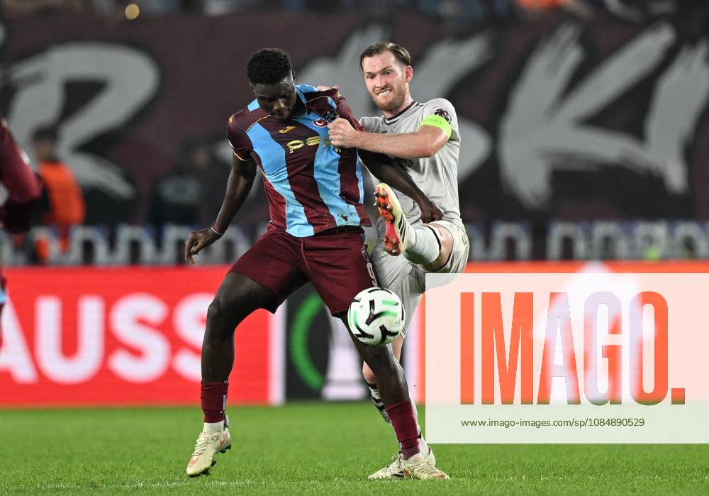 Trabzonspor v Hearts - UEFA Conference League TRABZON, TURKIYE - OCTOBER 22: Franculino (L) of Trabzonspor in action against Jamie McCart of Hearts during UEFA Conference League week 2 football match between Trabzonspor and Hearts at Papara Park in Trabzon, Turkiye on October 22, 2026. Hakan Burak Altunoz Anadolu Trabzon Turkey. Editorial use only. Please get in touch for any other usage.