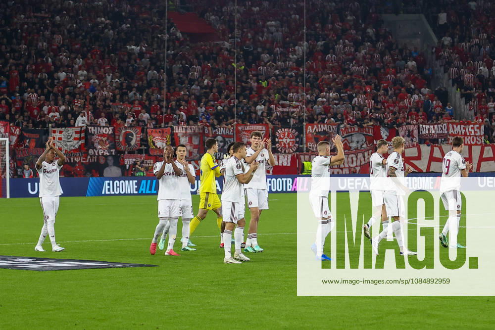 Olympiacos F.C. v AC Sparta Prague UEFA Europa League AC Sparta Prague players applaud their supporters during the UEFA Europa League match at Karaiskakis Stadium, Piraeus 22 10 2026 UK Newspapers OUT