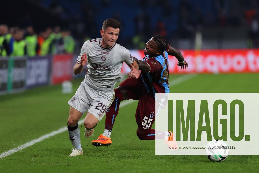 Trabzonspor v Hearts - UEFA Conference League TRABZON, TURKIYE - OCTOBER 22: Sidny Lopes Cabral (R) of Trabzonspor in action during UEFA Conference League week 2 football match between Trabzonspor and Hearts at Papara Park in Trabzon, Turkiye on October 22, 2026. Hasan Tascan Anadolu Trabzon Turkey. Editorial use only. Please get in touch for any other usage.