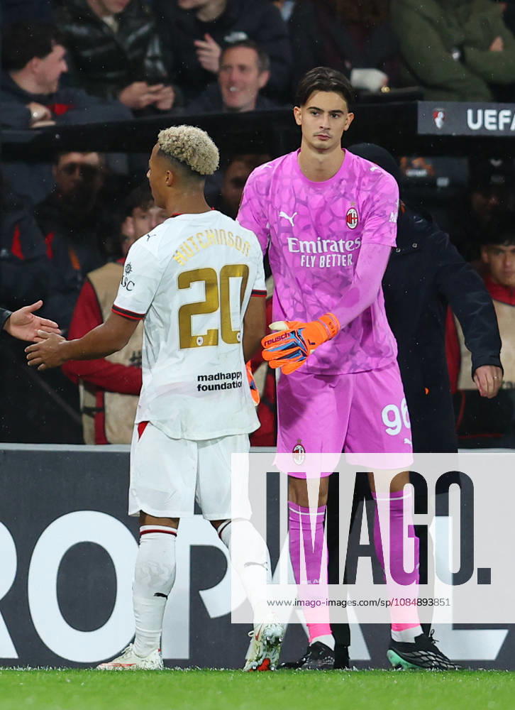 Bournemouth, England, 22nd October 2026. Lorenzo Torriani of AC Milan (r) waits to come on during the AFC Bournemouth vs AC Milan UEFA Europa League match at the Vitality Stadium, Bournemouth. Picture credit should read: Paul Terry Sportimage . SPI_029_PT_Bournmouthmouth_AC_Milan SPI-5092-0028