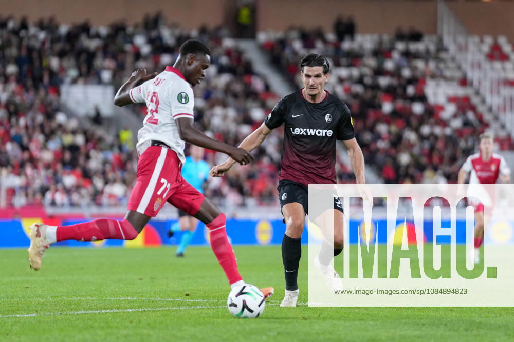 Sadibou Sane (AS Monaco, 72) in a tackle with Igor Matanovic (SC Freiburg, 31), Monaco, soccer, UEFA Conference League, Matchday 2, group stage, 2026–2027, AS Monaco vs. SC Freiburg, October 22, 2026, Stade Louis II, Monaco, Monaco, Stade Louis II, Fontvieille, Monaco