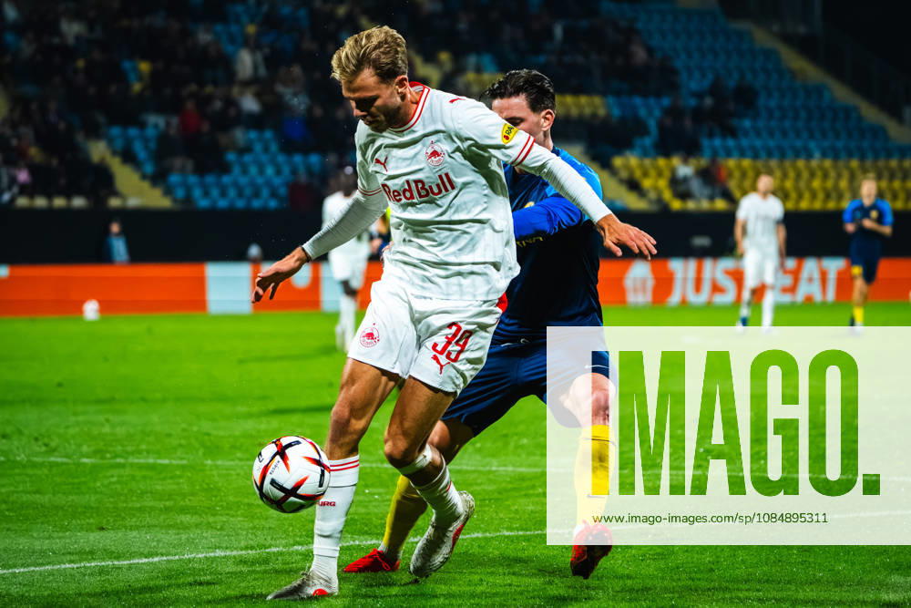 Leandro Morgalla of Salzburg (L) in action during the UEFA Europa League match between Celje (Slovenia) and Salzburg (Austria) at Stadion Celje, Celje on October 22, 2026 in Celje, Slovenia. (Photo by Andraz Corel Sports Press Photo).