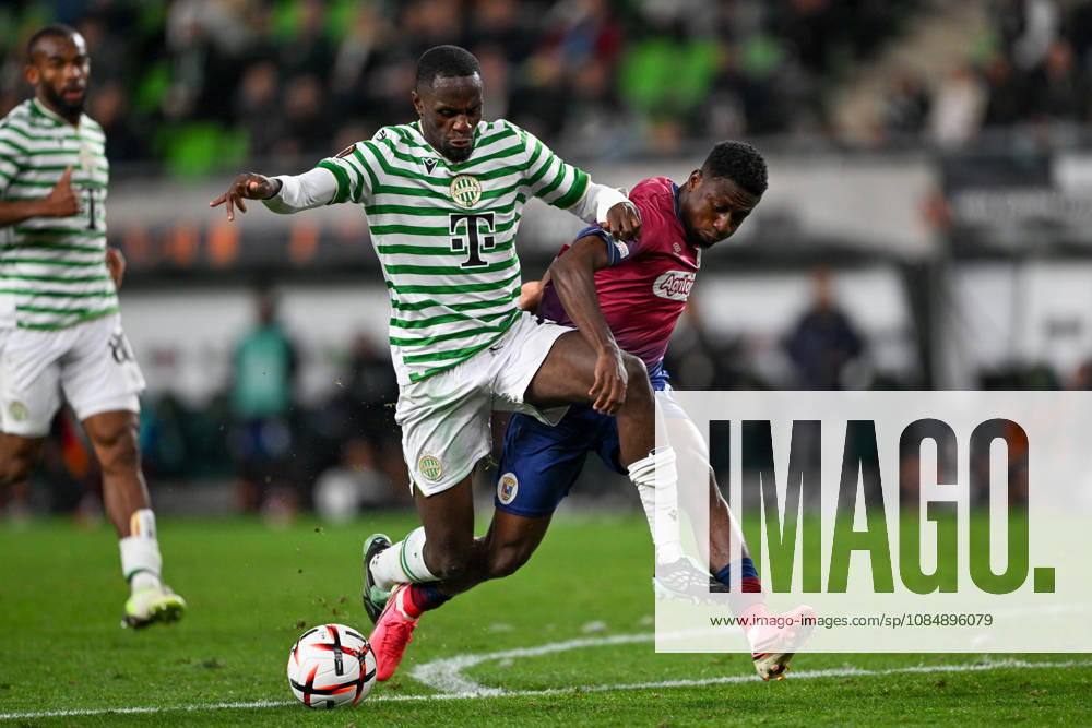 IPA90045862 - Nathan Zohore (Ferencvarosi TC) in action against Alejandro Alfaro (SCU Torreense) during Matchday 3 of the UEFA Europa League, in the match between Ferencvaros T.C. and SCU Torreense on October 22, 2026, at Ferencvaros Stadion, Budapest, Hungary