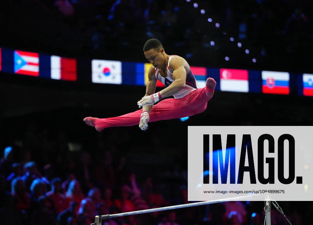 Joe Fraser of Great Britain on the horizontal bar during the artistic gymnastics competition on Day 6 of the World Championships at Ahoy in Rotterdam, Netherlands, on October 22, 2026. DeFodi Images