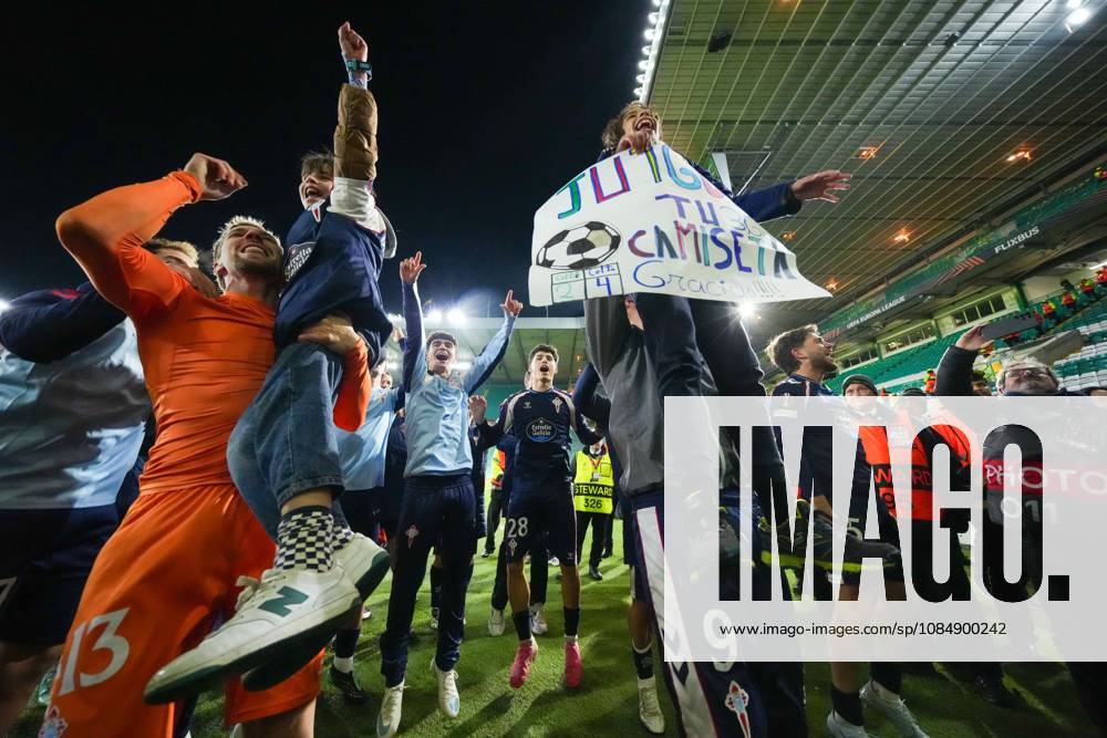 Celta Vigo players celebrate with their fans at full-time. Final score Celtic 1 Celta Vigo 2. Celtic v Celta Vigo, UEFA Europa League, Football, Celtic Park, Glasgow, Scotland, UK - 22 Oct 2026Glasgow Celtic Park Scotland United Kingdom