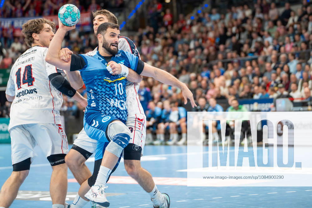 Handball I Men I 2026–2027 Season I Bundesliga I Matchday 10 I TVB Stuttgart vs. SG BBM Bietigheim I October 22, 2026 Mohamed Amine Darmoul 70, TVB Stuttgart with the ball Stuttgart Porsche Arena Baden-Württemberg Germany