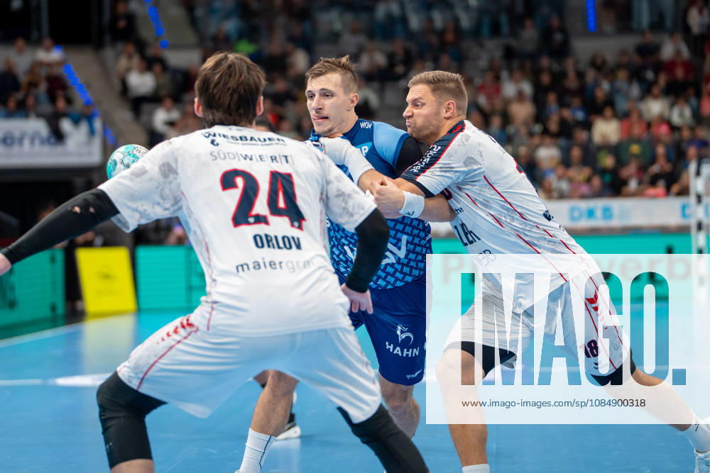 Handball I Men I 2026–2027 Season I Bundesliga I Matchday 10 I TVB Stuttgart vs. SG BBM Bietigheim I October 22, 2026 Simone Mengon 15, TVB Stuttgart defended by Fabian Wiederstein 18, SG BBM Bietigheim, Stuttgart Porsche Arena, Baden-Württemberg, Germany