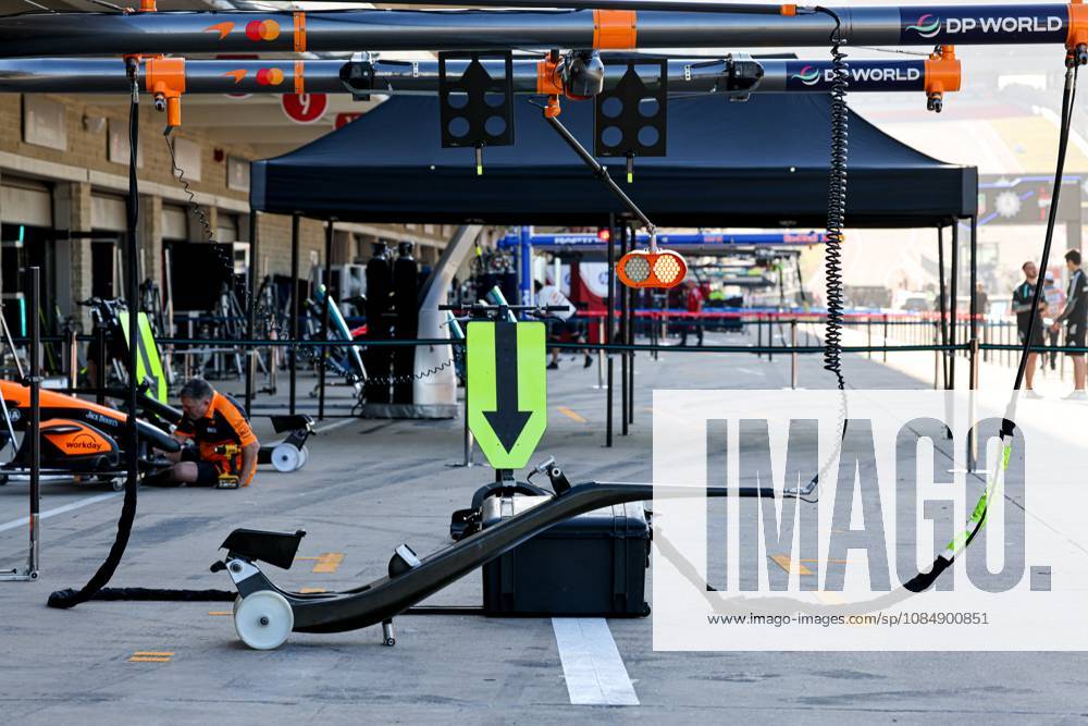 a pit lane view during United States Grand Prix - Austin - Thursday - Media Day at Circuit of the Americas (COTA) in Austin. Italy Sports - October 22, 2026 - ZUMAm313 20261022_zsp_m313_002