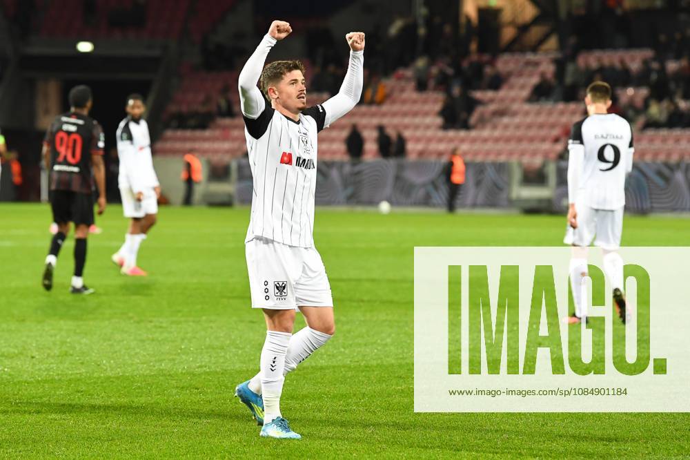 STVV s players celebrate after winning a soccer game between Danish FC Midtjylland and Belgian Sint-Truidense VV, Thursday 22 October 2026 in Herning, Denmark, on the second day of the UEFA Conference League league phase. JILLxDELSAUX x190702760x