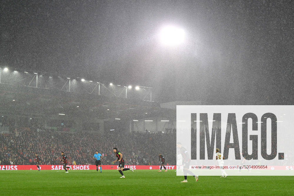 Bournemouth v AC Milan, Europa League Rain pours down as Storm Austen hits during the Europa League match between Bournemouth and AC Milan at the Vitality Stadium, Bournemouth, UK on 22 October 2026. Bournemouth Vitality Stadium Dorset UK Editorial use only ,