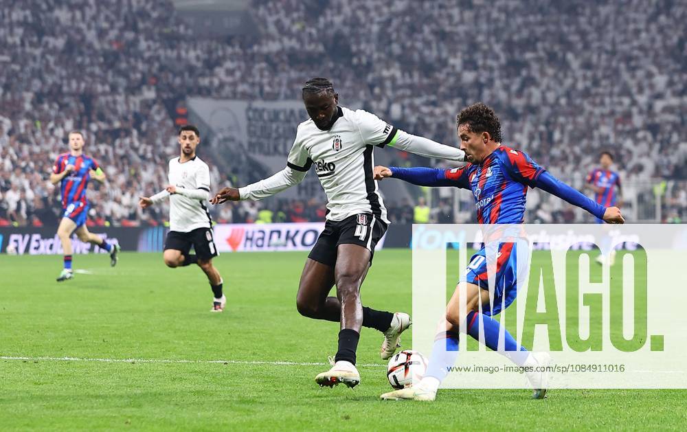Yeremy Pino of Crystal Palace and Wilfred Ndidi of Besiktas Besiktas v Crystal Palace, UEFA Europa League, Football, Tupras Stadium, Istanbul, Turkey - 22 Oct 2026Istanbul Tupras Stadium Turkey